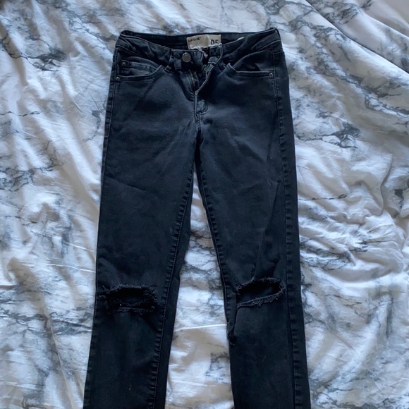 garage black jeans with knee rips - Picture 1 of 3